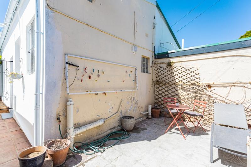 To Let 1 Bedroom Property for Rent in Observatory Western Cape